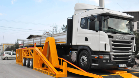 Рынок спецтехники в Украине: растёт спрос на самосвалы, рефрижераторы и контейнеровозы